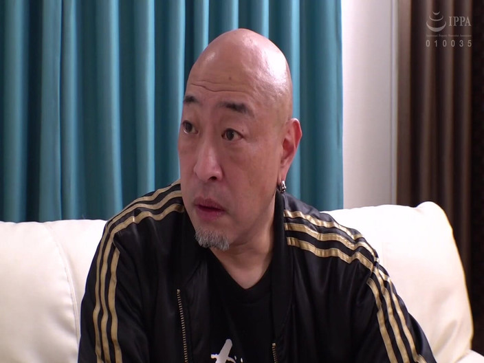 Vulture: Yuu Hironaka - kayınpederimin fantezisi