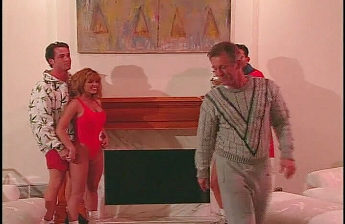 Perfect Porno: Zwei junge rettungsschwimmer haben gruppensex zu hause