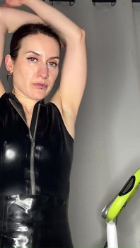 Latex-trainings-schweißfetisch
