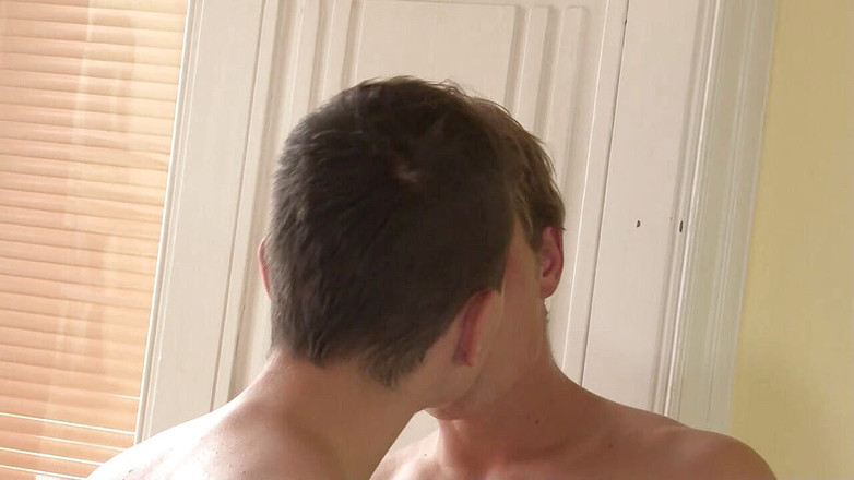 Gay X: Poveste anală reală homosexuală - (Fără prezervativ)