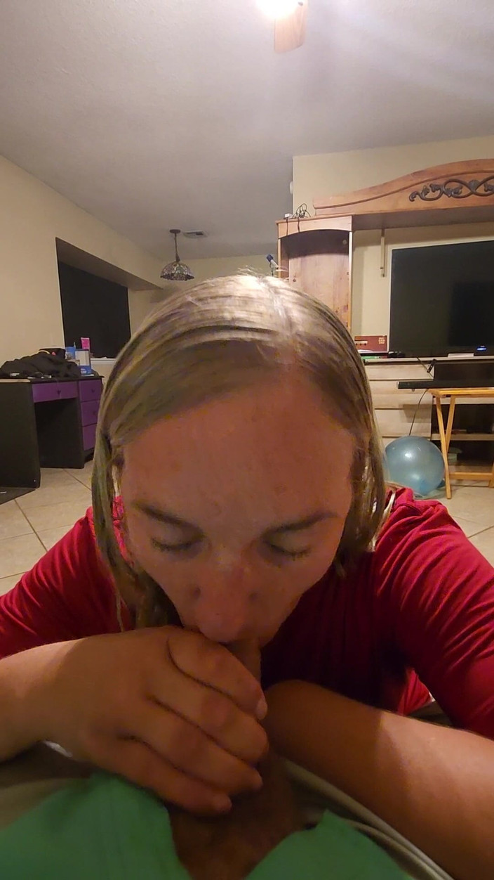 Mama_Foxx94: 거실 펠라