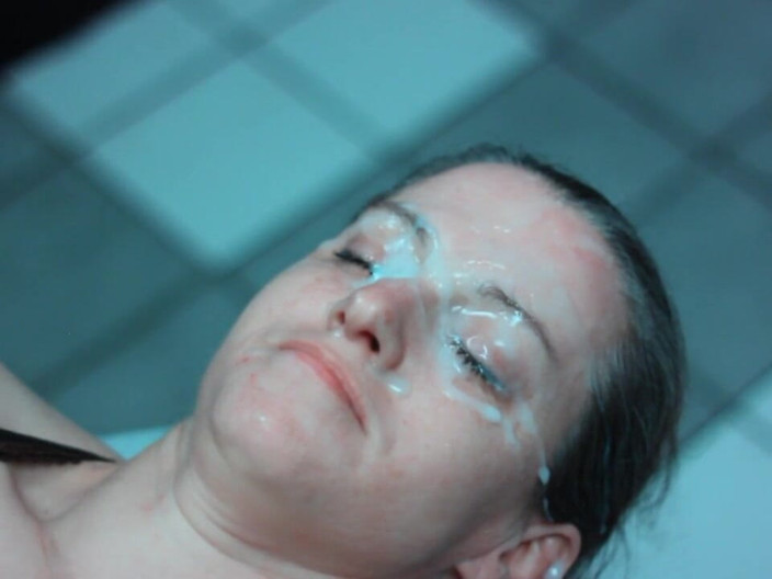 Dirty Dees: Dirtydees Laying Back Taking Nut in a Double Cum Blasting...