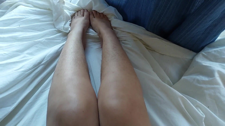 Softbrattypuppy: Behaarte latina zeigt dir ihre haarige muschi und behaarte beine