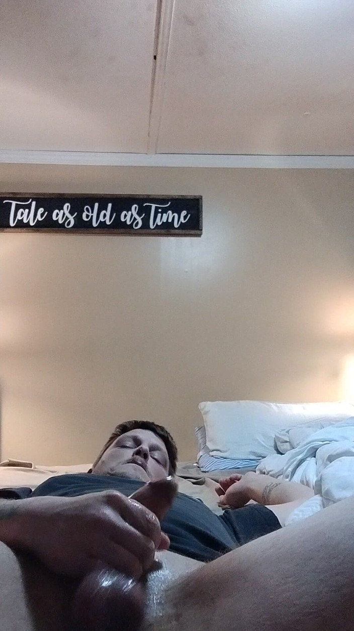 Mofarmer92: Думаючи про те, як сіссі катається на моєму члені