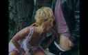 MMV films - The Original: Heiße blondine mit schönem körper übt harten sex im wald und...