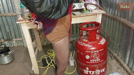 Bengaliauntykichut: Donna felice dopo il sesso