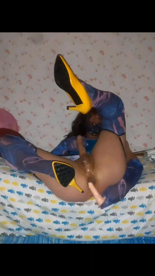 Lizzaali: Aku lagi asik ngentot memekku pakai dildo sampai muncrat