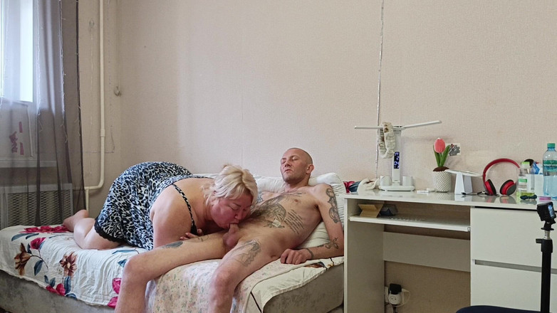 Zona901: Tchýně saje ptáka a dostane sperma do krku