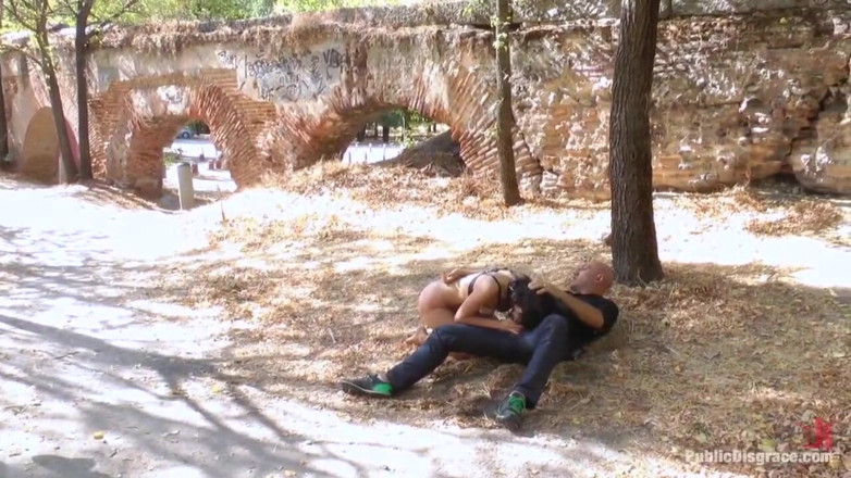Public Disgrace by Kink: Mi Amore! Pd Goes to Madrid