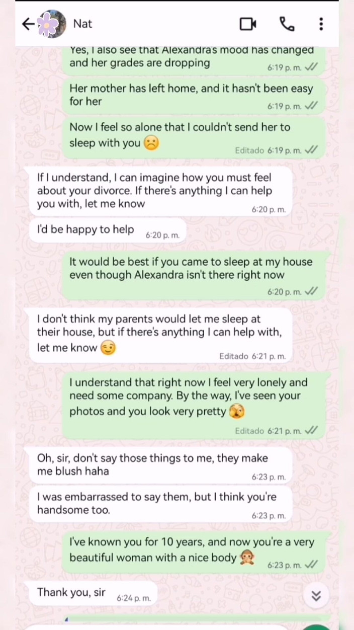 Natasha Caseros: Горячий чат с лучшим другом моей падчерички