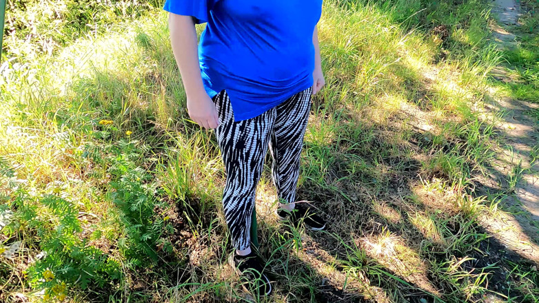 Bouncy Tits Action: Make Your T-shirt High to Punish Breasts
