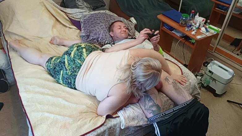 Zona901: Jocul de consolă s-a încheiat cu o muie de la mama...