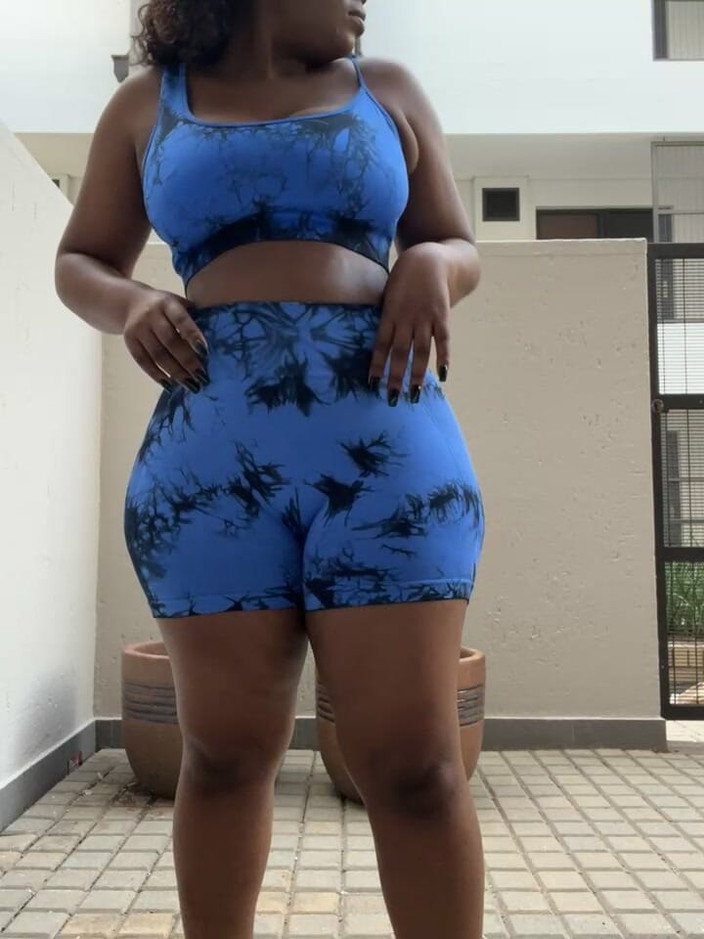 Big black clapping booties: ジャックオフ私の禿げ頭の巨大なお尻、エピソード1016に