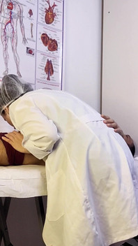 Patient Can't Handle It and Becomes Stiff in Front of the Nurse During the Exam