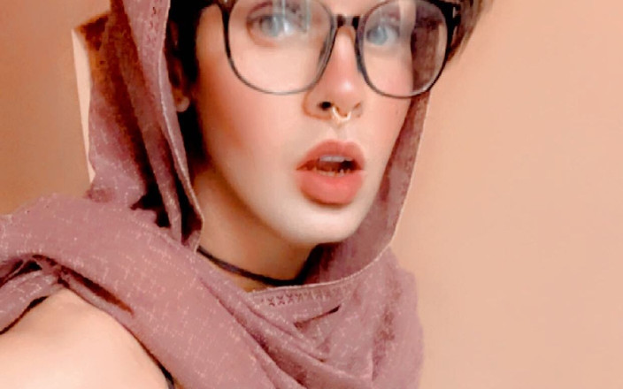 Apple00001: Sexy creamy cum milenka moje CEI video