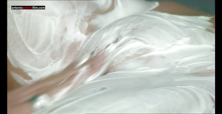 Antonio Adamo Film: 熟女はマッサージ師によって彼女の猫を剃られます - セックスと女性02