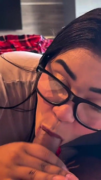 Big-butted Student Lets Her Ass Be Filled with Cum to Pass the Course