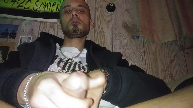 KingSpade: Kijk terwijl hij klaarkomt in pure extase