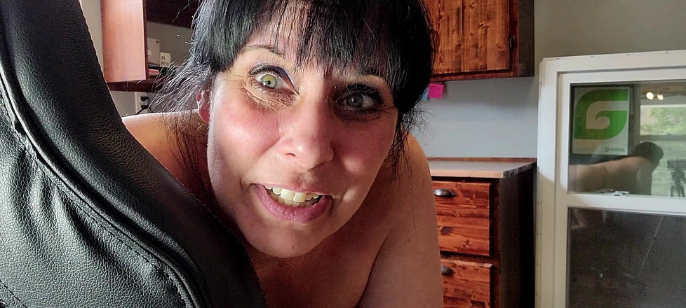 Falicha Karr: Горячая мачеха принимает хороший жесткий член в офисе