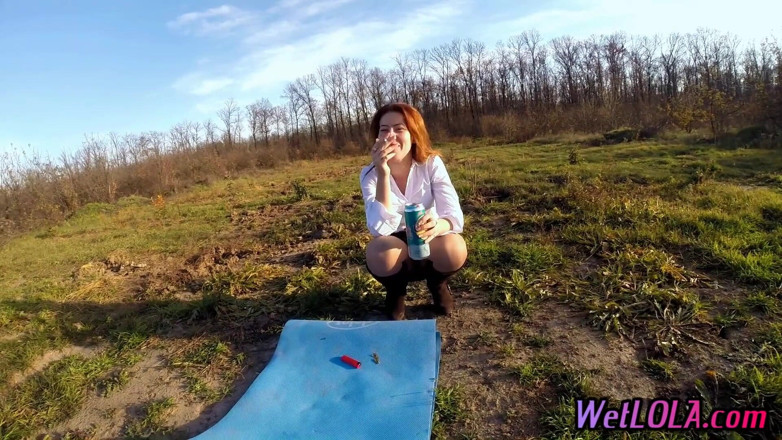 Wet Lola: Smoking and Relaxing Outdoors