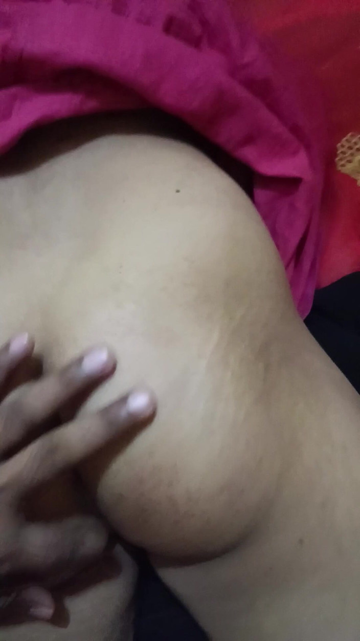 Ryty9590: Roztomilá indická kočička šuká v psím stylu