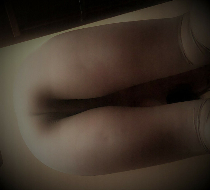 Elianna: Lilgiantess Membentangkan MILF Dapat Pantyhose Baru