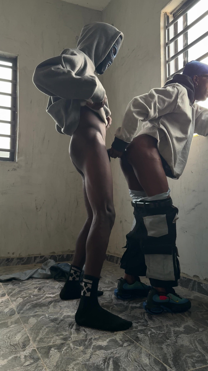 YungthugM: Follamos en un edificio incompleto