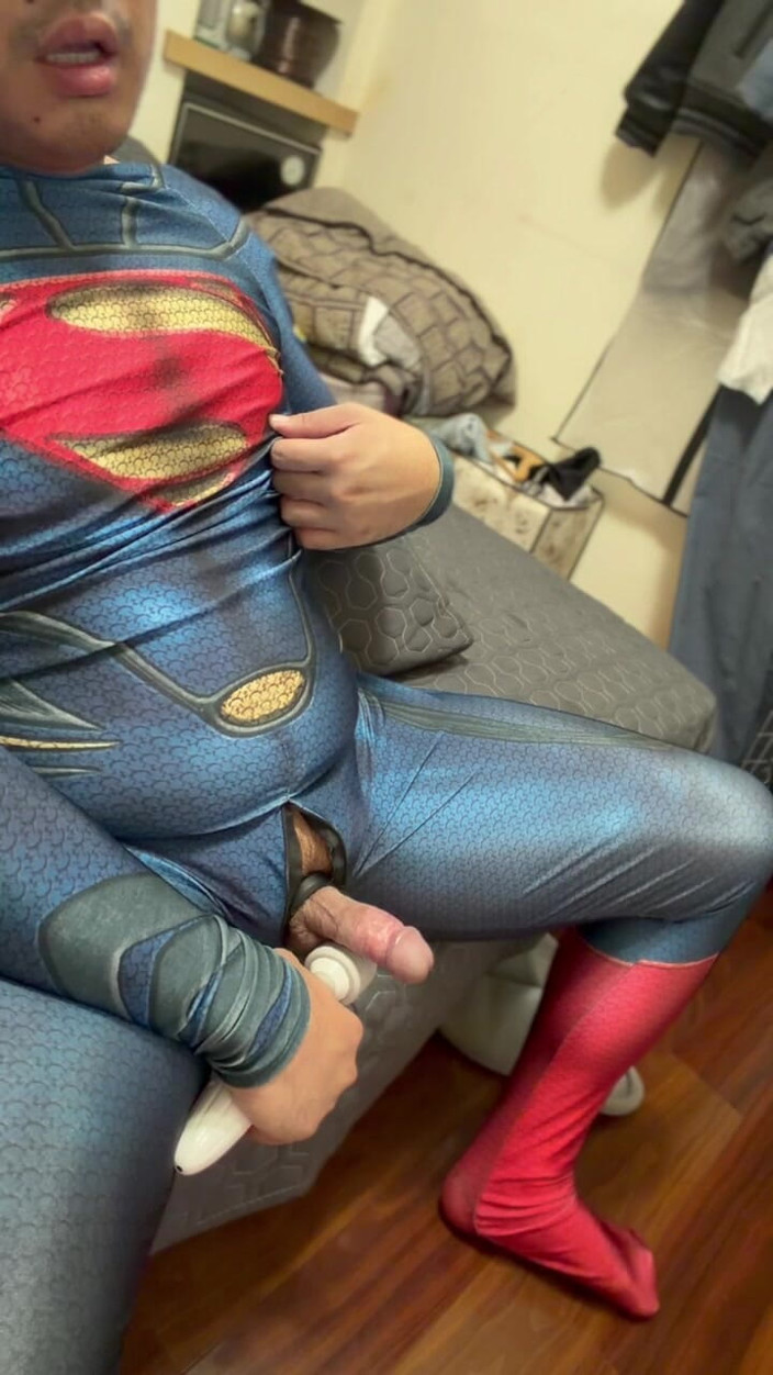 Bear Li: Fat Superman Is in Spring