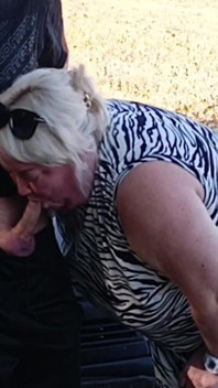 Pissing in Nature Fucked a Neighbor in Her Mouth and Filled It with Cum