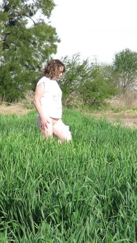 Patricia auf dem Feld, Amateur und weißer arsch