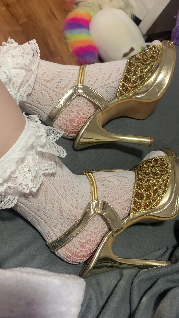 EmoDream1998: Lacy Socks em Saltos
