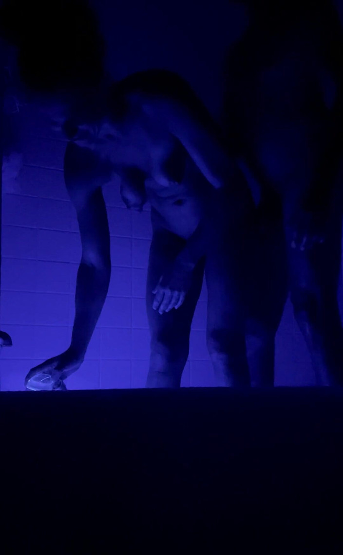 VibeWithMommy: Capul de duș a făcut ca sexul la duș să...