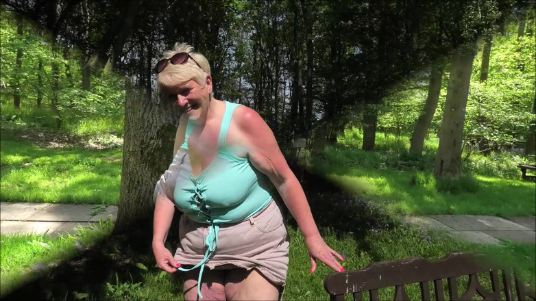 Uk Joolz: Capturados curto na floresta