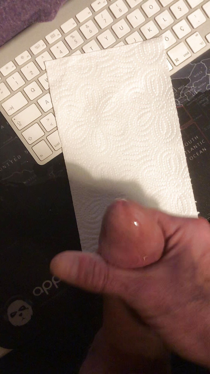 Tai Thick: Ogromny kutas spuści ogromny ładunek Po tygodniu bez seksu