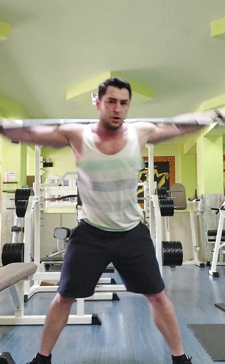 Michael Ragnar: Protahování svalů a stříkání 91 kg