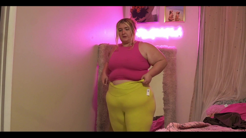 Miss Pink Plush: Trying Out My New Camera &amp; Old Navy Try on Haul