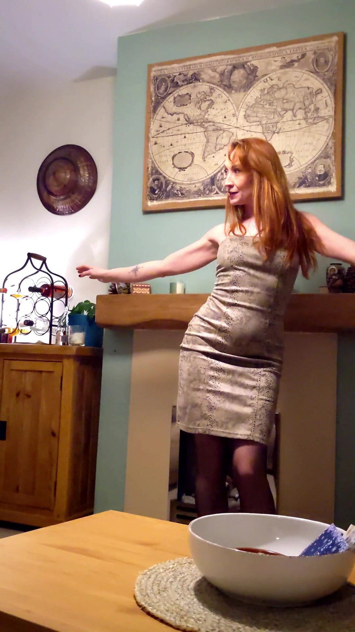 Lily kink: Vánoční dárek nevlastní matky Lily