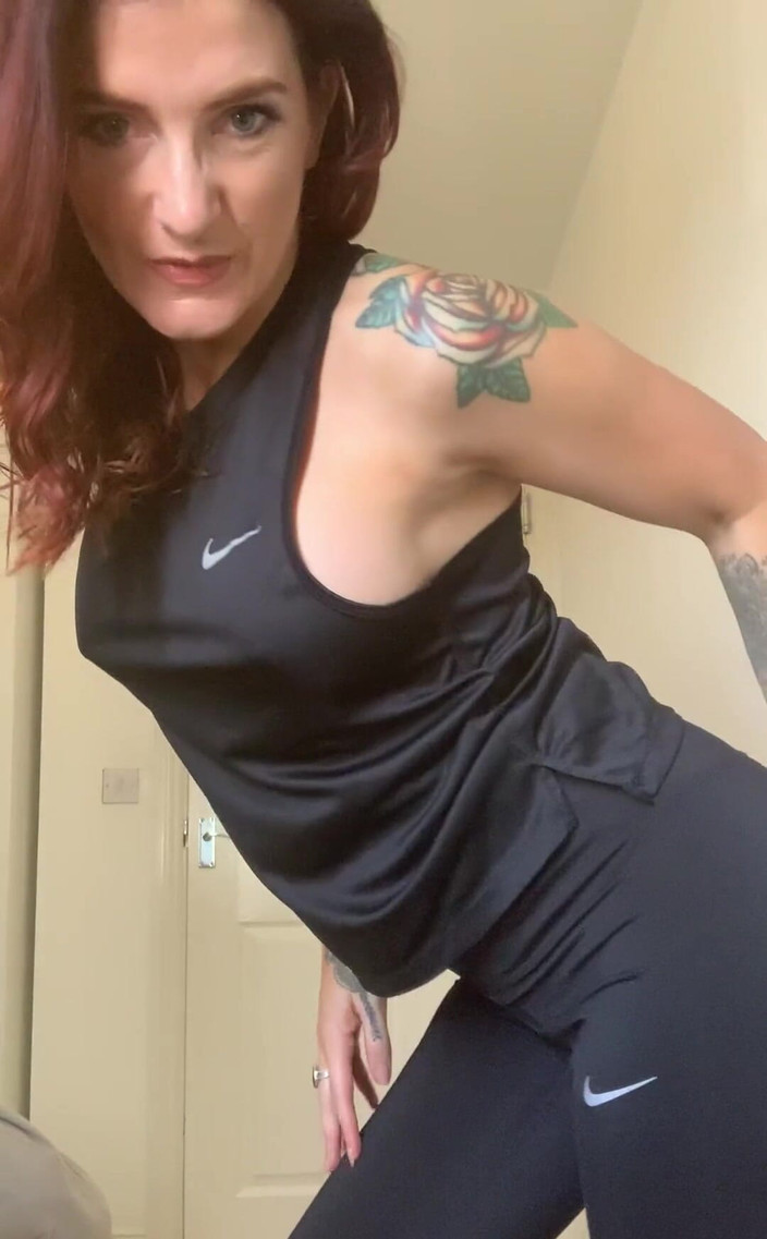 Adreena Winters: Ho un piccolo segreto per te.