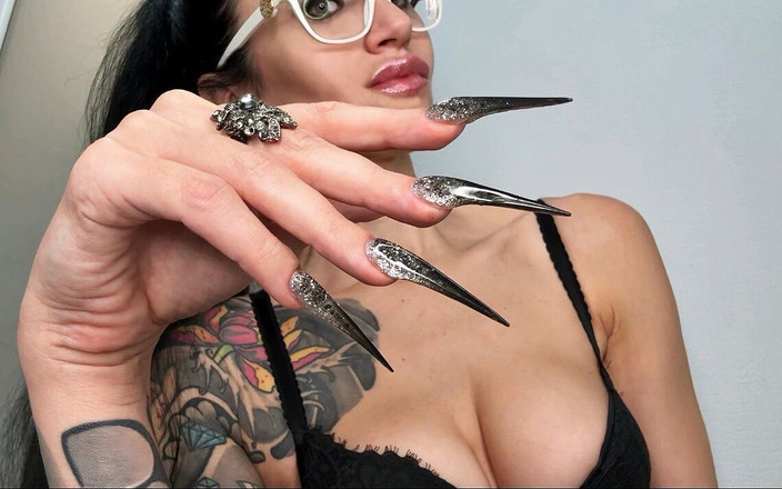 Julia domaina: Garras Longas - Minha Nova Forma, Unhas Compridas com Dedos Longos,...