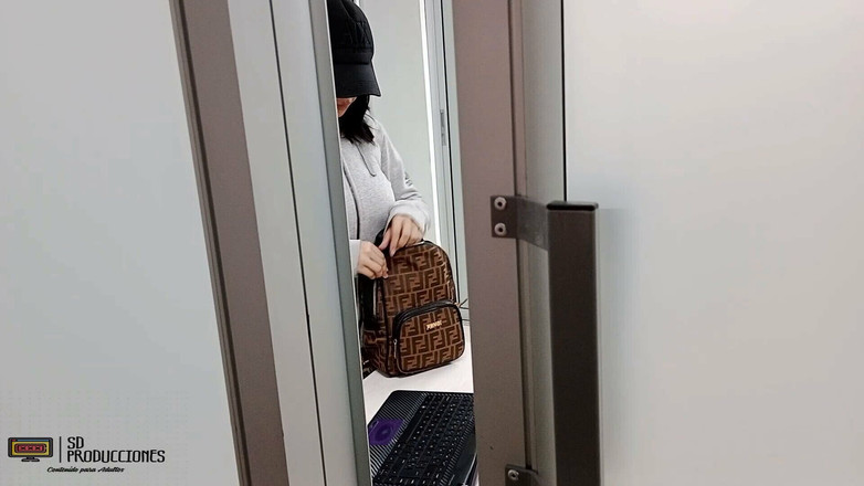 Vayolet: 和我的饥渴老板达成了一致