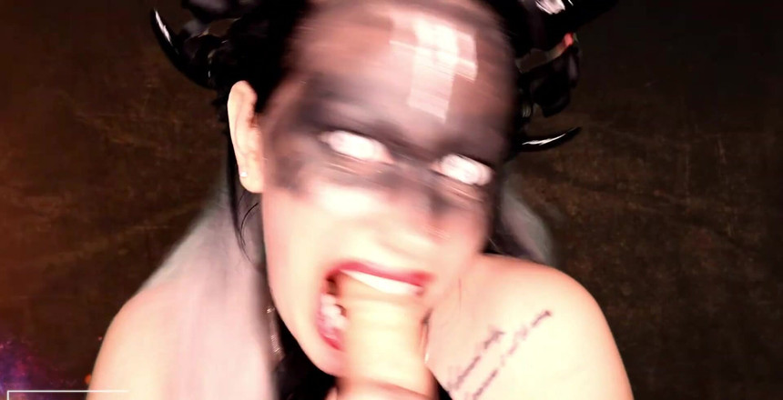 Goddess Misha Goldy: Folge deinem samen direkt in meinen dämonischen bauch!