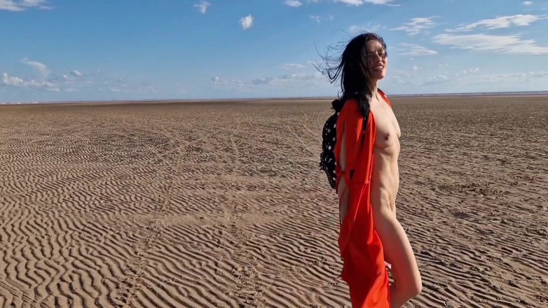 Nicky Brill: Naked Exhibicionist on Beach