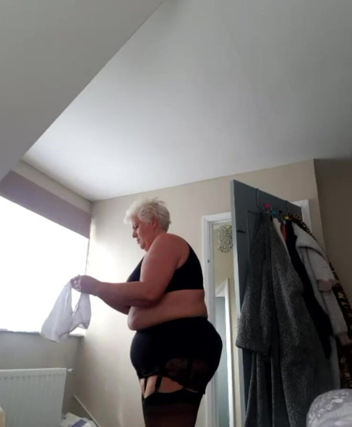 Uk Joolz: Umziehen in schönere dessous mit dir