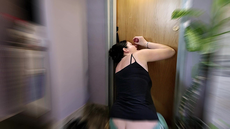 Toilet Mommy: 글로리홀