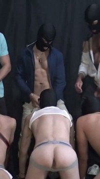섹시한 친구들과 이 놀라운 프랑스 포르노 Amator Bareback을 즐기세요