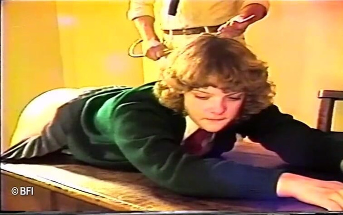House of lords and mistresses in the spanking zone: Poor teen hottie gets ass spanked on class