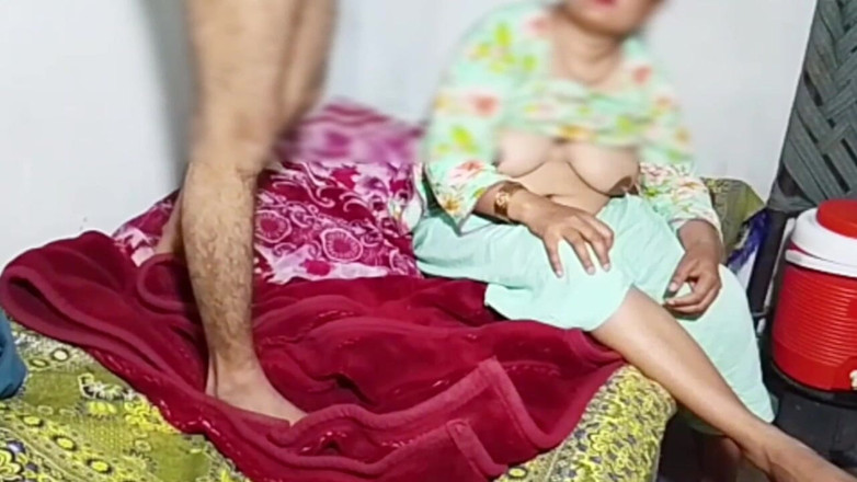 Abida sexy: Bhabhi Pakistan panas dikongkek kasar oleh bapa tiri tua mertua