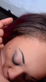 Strokies Holly Hendrix: Vintage Bush & Squirting Cumshot