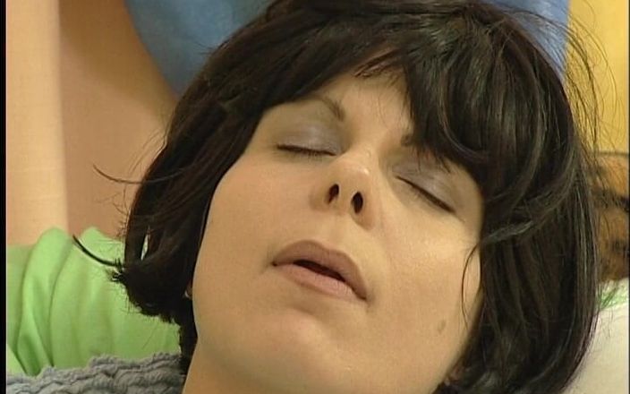 YOUR FIRST PORN: Ein Ganz Natuerlicher高潮Von kim - kim的完全自然高潮