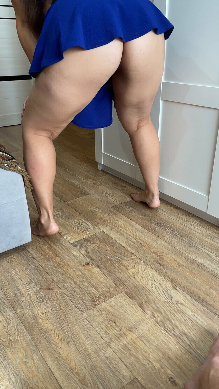 Lux Eva: Mata min vagina med sperma